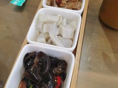 -鲁南仔·滕州炒鸡(经三路店)