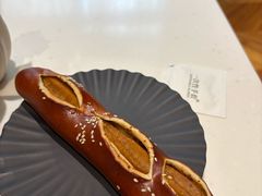 -潮一不贰·西式简餐·法式甜品(外滩店)
