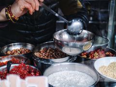 -白翔甜食店