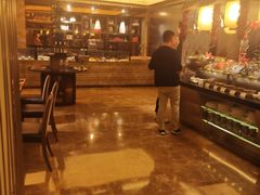 自助取餐区-富力丽思卡尔顿酒店·香荟全日制餐厅