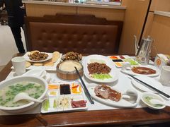 -梅利汴京烤鸭•开封豫菜地标店(东大街店)