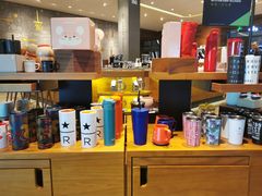 零售区-星巴克臻选(广州二沙岛文立方店)