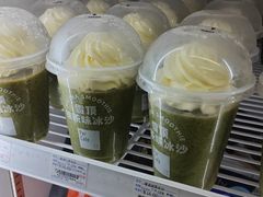 -全家便利店(愚园店)