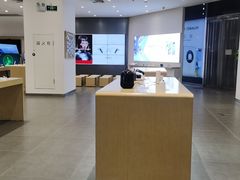 -华为授权体验店(中山公园来福士)