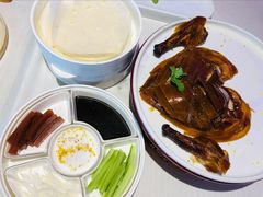 精品烤鸭-悦江(梅奔中心店)
