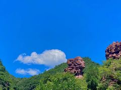 -爱情山风景区