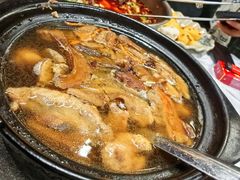 -余家庄肥肠鱼地方汤锅(银杏大道店)