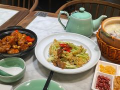 有机菜花炒五花肉-泰钰丰烤鸭.天津菜(开发区店)