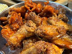 辣子鸡拼酱油鸡-MI WU FACTORY米屋美食工厂餐厅(绿地店)