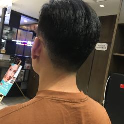 点击看大图 -首脑美发沙龙