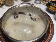 -洪氏嗨捞·猪肚鸡火锅(阳光天地店)