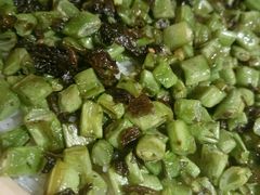 橄榄菜四季豆煲仔饭-广东道至正餐厅(区庄店)