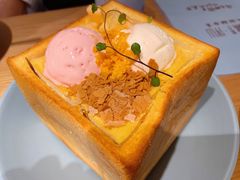 面包诱惑-蜜桃餐厅·伴山(绿宝广场店)