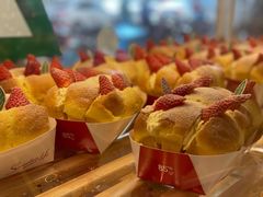 草莓布里欧面包-85度C(厦门中华城新店)