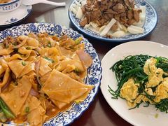 -老钟家烤羊排·敦伊阁清真餐厅胡羊焖饼