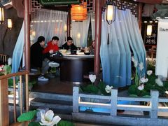 -荷塘秋月·本帮江浙菜(国权路店)