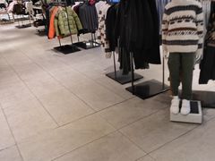 -ZARA(凯德乐峰广场店)