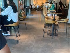 大堂-星巴克(珠海仁恒滨海中心店)
