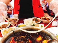 -刘胖娃鱼庄·特色肥肠鱼(杨家坪店)