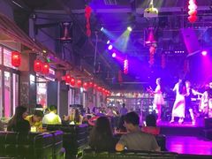 -喜鹊音乐酒馆(西街店)