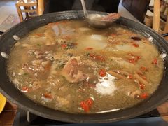 -霄汉牛三鲜湖北砂锅菜(万松园2店)