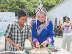 -芦茨金富饭庄·25年老字号·专做稻草鸡
