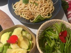 -芸山季·云南野生菌火锅(人民广场来福士店)