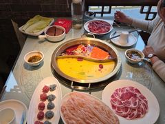 -小天鹅火锅·一线江景洪鼎旗舰店(洪崖洞店)