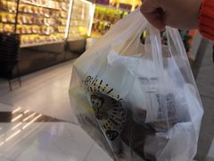 -周黑鸭(武汉汉阳区江城大道永旺店)