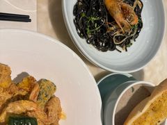 -港丽餐厅(高德置地店)