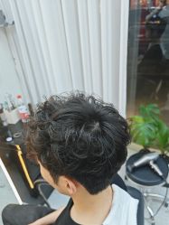 -吉艺心专业美发造型