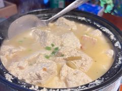 -魏铭鱼头捞饭(晋阳路店)