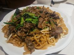 招牌湿炒牛河-潮泰牛肉火锅 · 创于1992年(车公庙店)