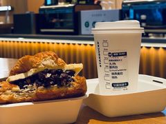 -星巴克臻选(周浦万达店)