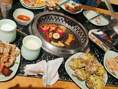 -釜御山海鲜烤肉火锅自助(新城市中心店)
