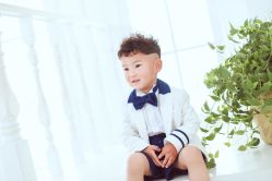-亲吻宝贝儿童摄影