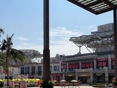 -观澜湖新城运动奥莱区