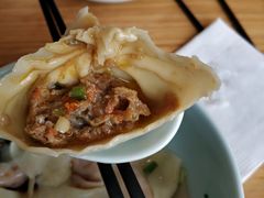 蟹粉小笼-聚成源(芦庄店)