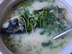 鱼头汤-天乐农家鱼头王(天目湖店)
