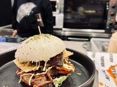 鹅肝肥牛藤椒酱mini堡-shark burger·鲨鱼汉堡(交子大道店)