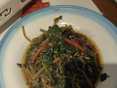 -老周家酱卤猪蹄私房菜(克拉玛依西街店)
