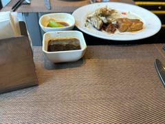 -大中华希尔顿酒店-念自助餐·嗨啤·小龙虾