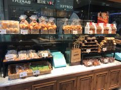 面包甜点陈列柜-津乐园(佳荣里店)