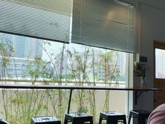 靠窗位-禾气食店