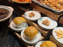 -雍容荟帝王蟹活龙虾展台自助(IFS黑金店)