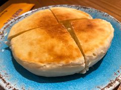 酸奶饼-蒙亨·手把肉·蒙古包文化主题餐厅(天恒广场店)