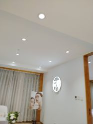 -HEYAN荷妍专业脱毛连锁机构