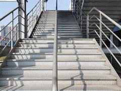 -长城汽车哈弗（重庆顺凯4S店）-地上停车场