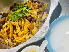 -龙顺园麻辣香锅(机场店)