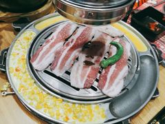 -青瓦炭韩潮烤肉(花园道店)